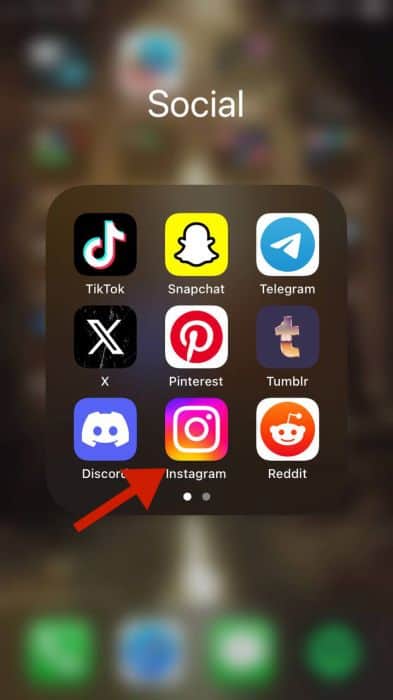 Instagram app icon in the social folder