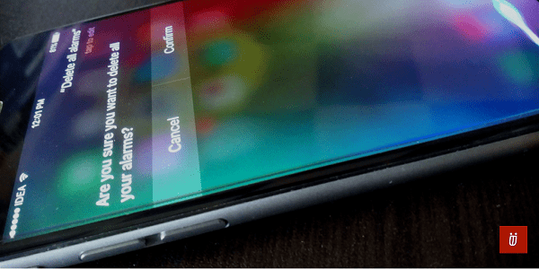Delete all alarms at once on iPhone and Android