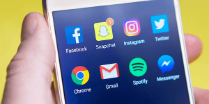 Transform Your Snaps: Learn How To Loop Snapchat Videos with Our Video Tutorial For Android And iPhone!