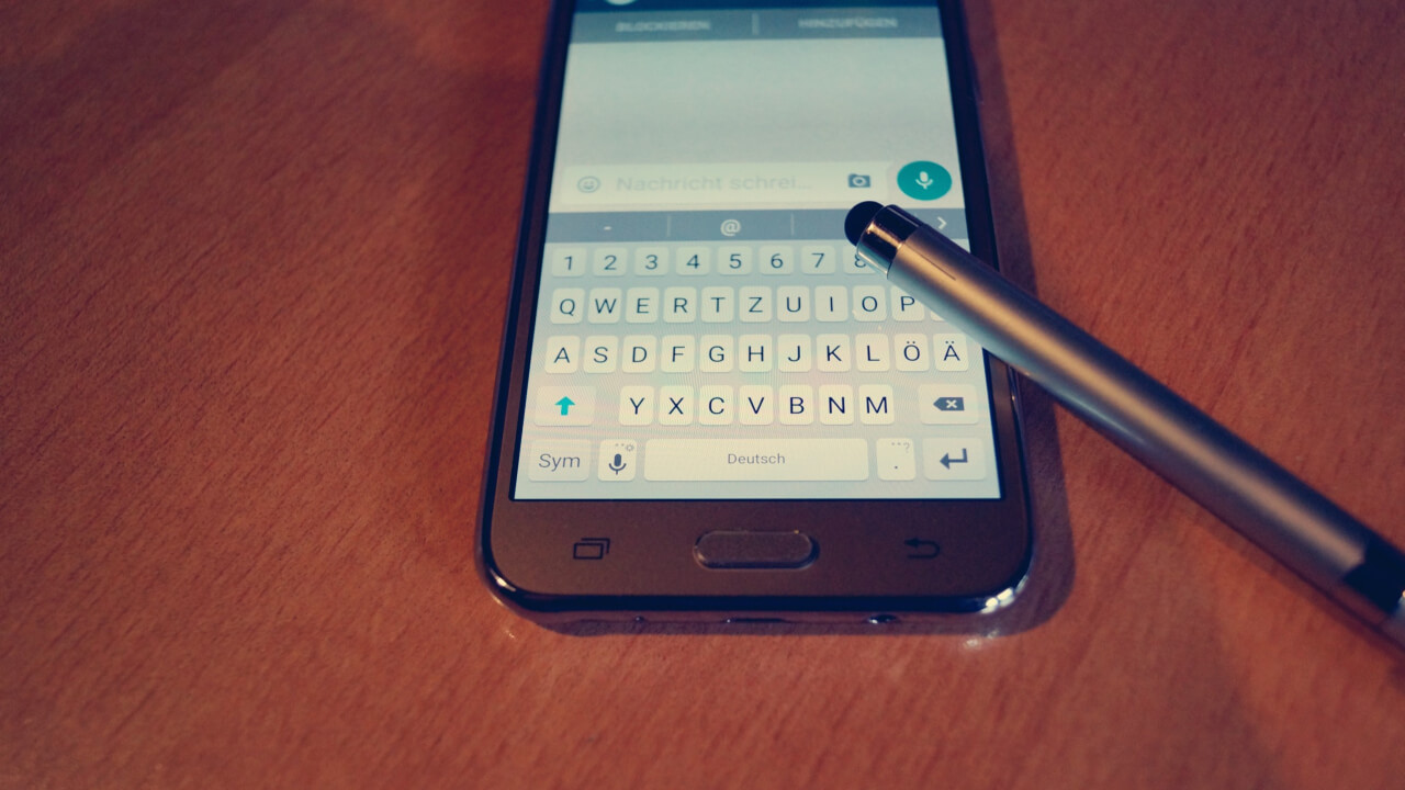 How To Remove Frequently Contacted In WhatsApp 2022 - TechUntold