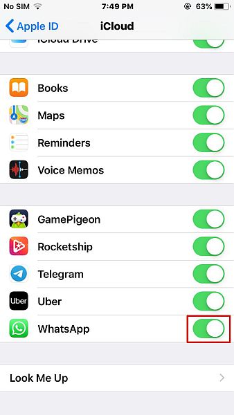 iCloud settinsgs with the whatsapp toggle button highlighted