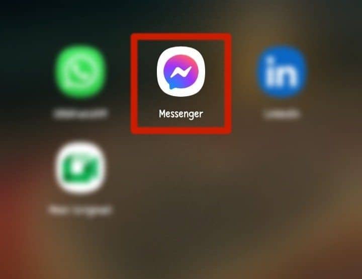 Facebook Messenger app icon to open the app